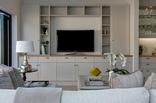 UHD TV