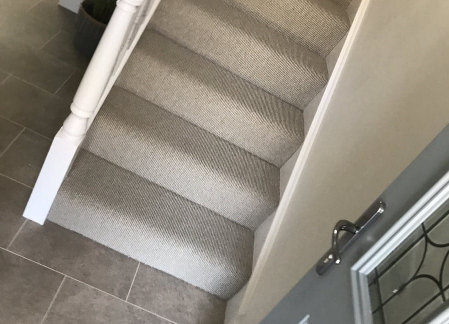 minimalist design stair carpet
