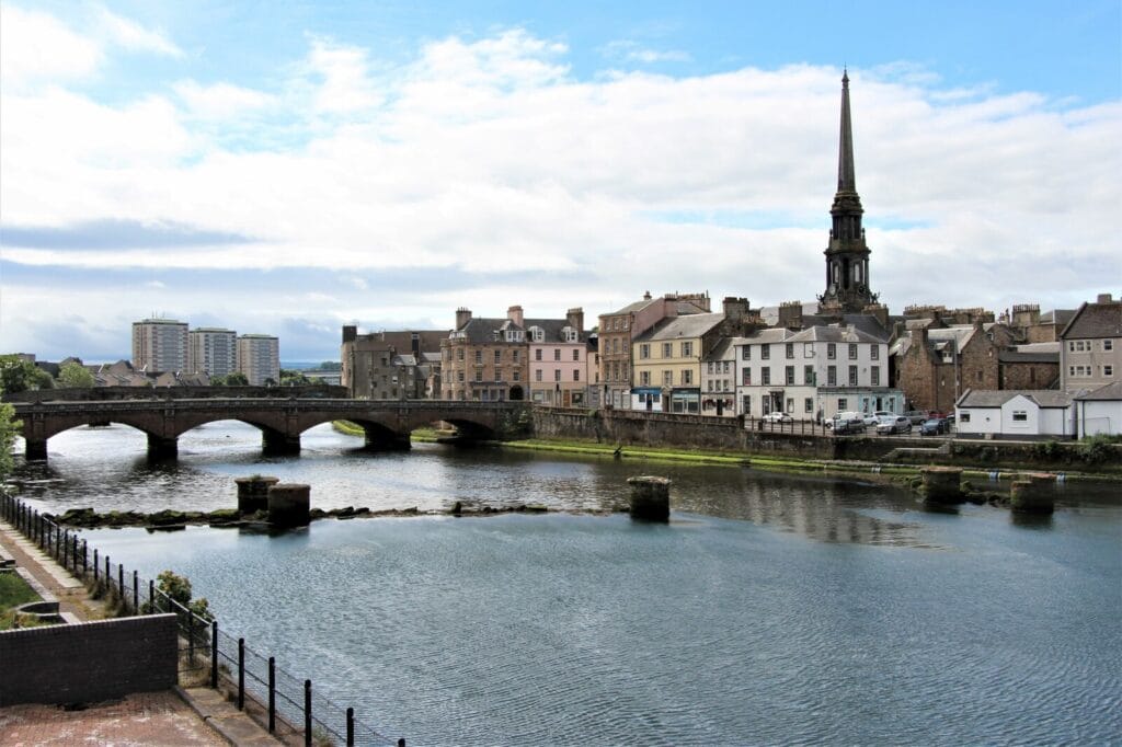 NS3322 Ayr river bridges and Town Hall spire